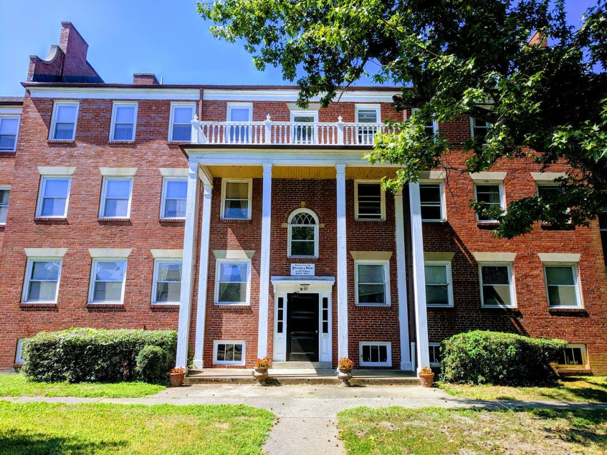 Apartment for rent at 2607 Park Ave, Richmond, VA 23220