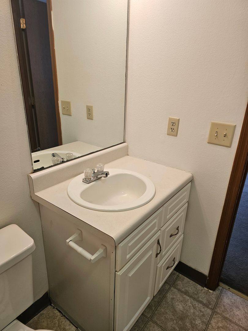 Apartment for rent at 3316, 22, & 28 S Fairway Ave, Springfield, MO 65804