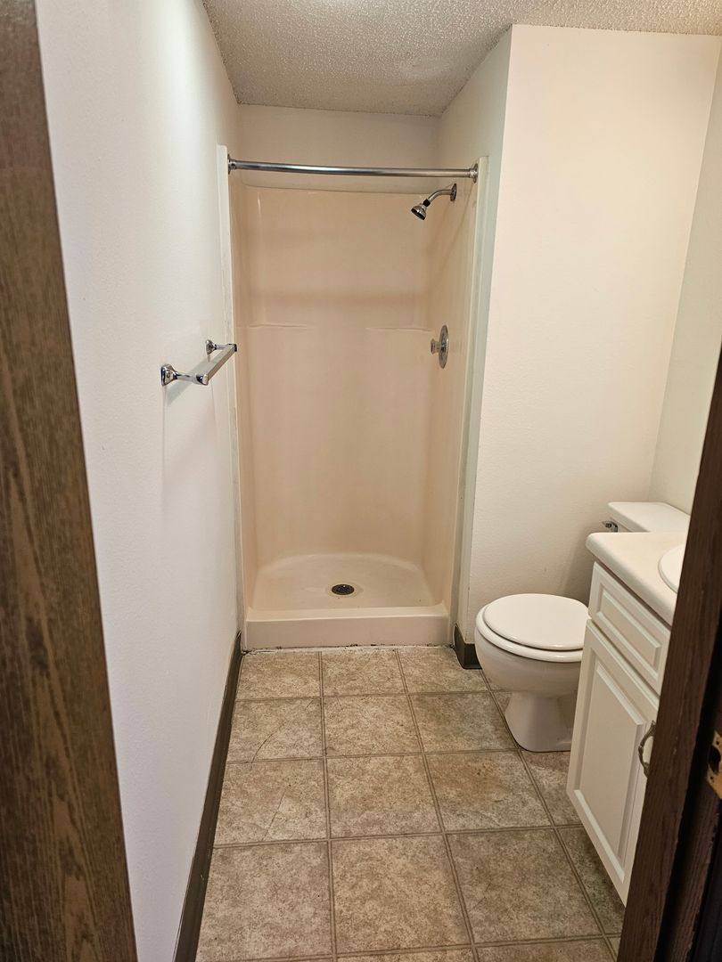 Apartment for rent at 3316, 22, & 28 S Fairway Ave, Springfield, MO 65804