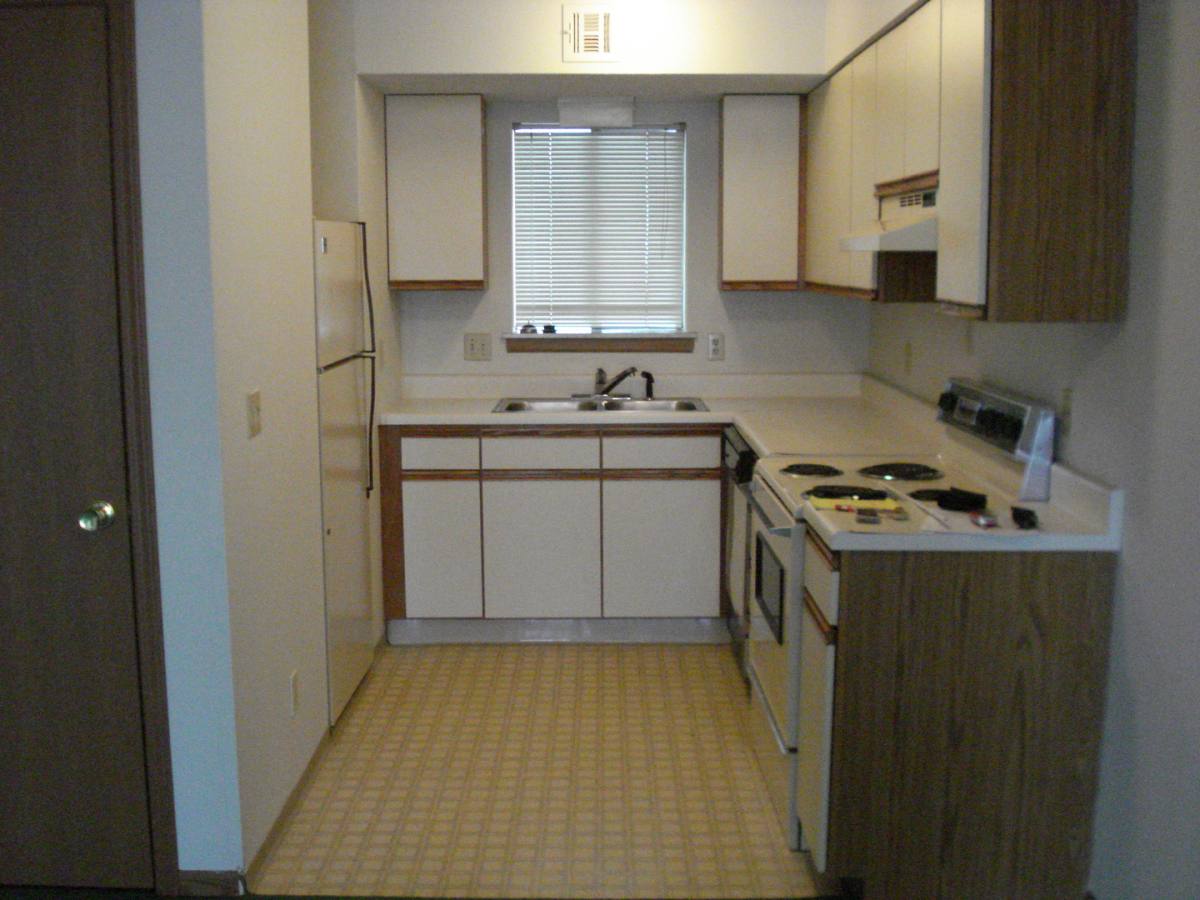 Apartment for rent at 3316, 22, & 28 S Fairway Ave, Springfield, MO 65804