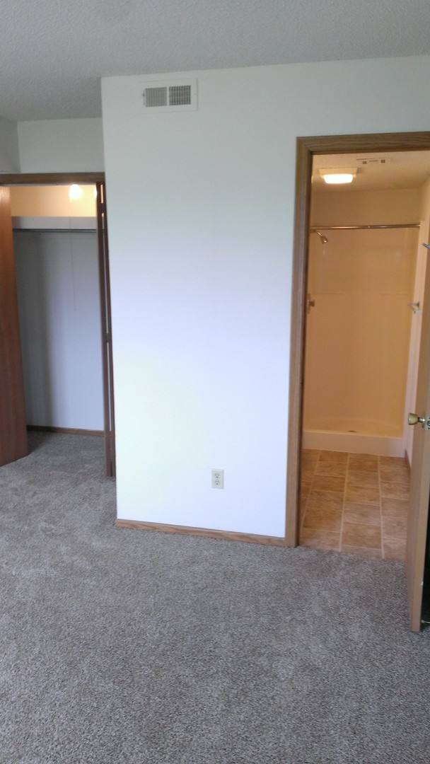 Apartment for rent at 3316, 22, & 28 S Fairway Ave, Springfield, MO 65804