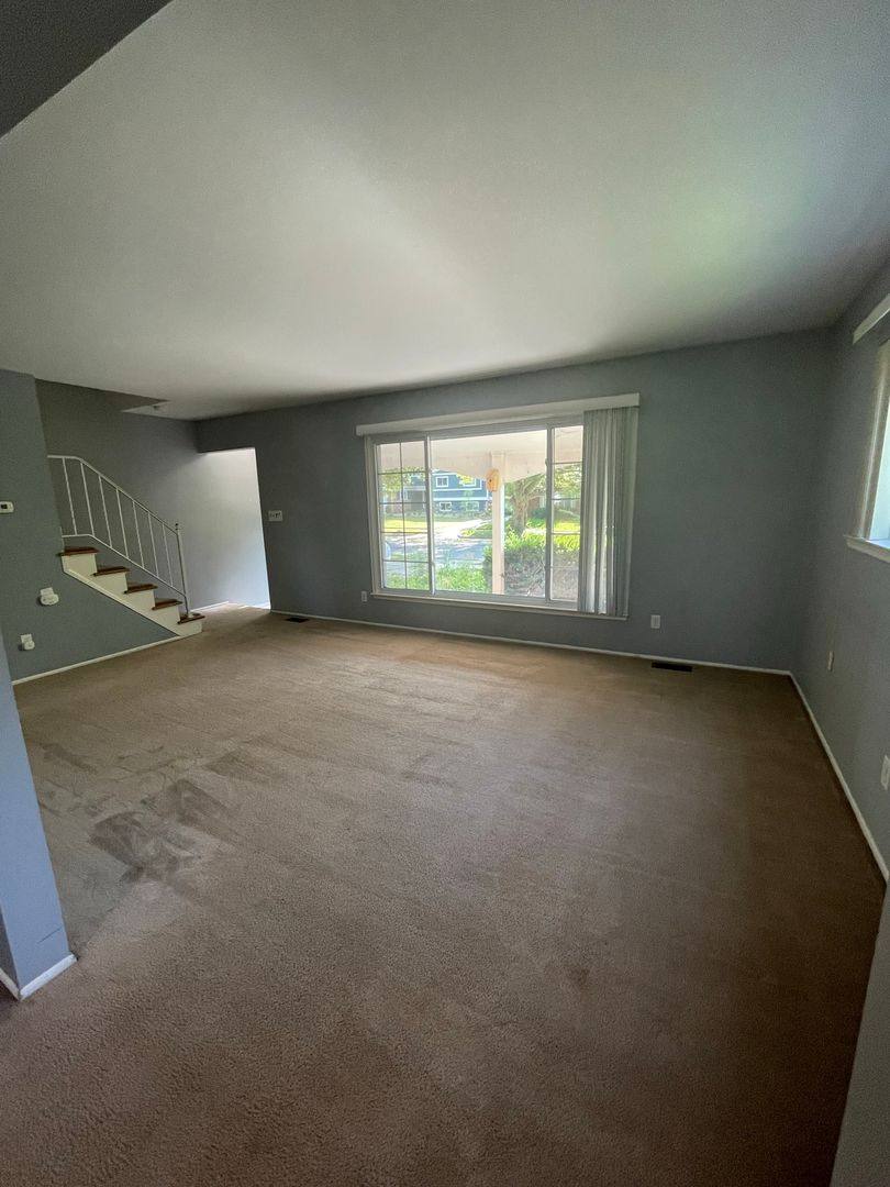 House for rent at 2163 Yorktown Dr, Ann Arbor, MI 48105