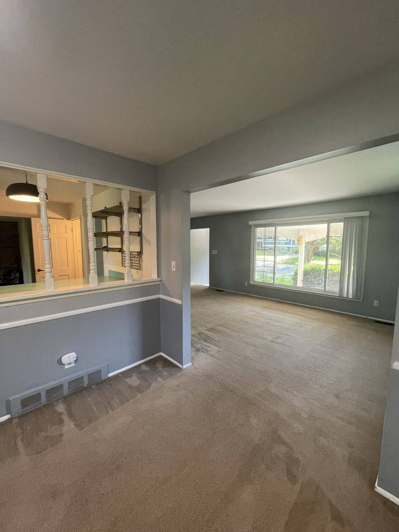 House for rent at 2163 Yorktown Dr, Ann Arbor, MI 48105