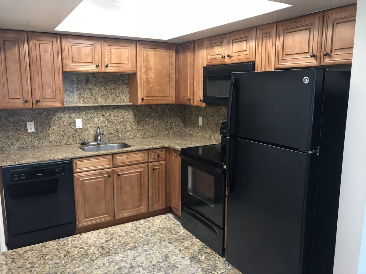 Apartment for rent at 2101 NE 51st St, Fort Lauderdale, FL 33308