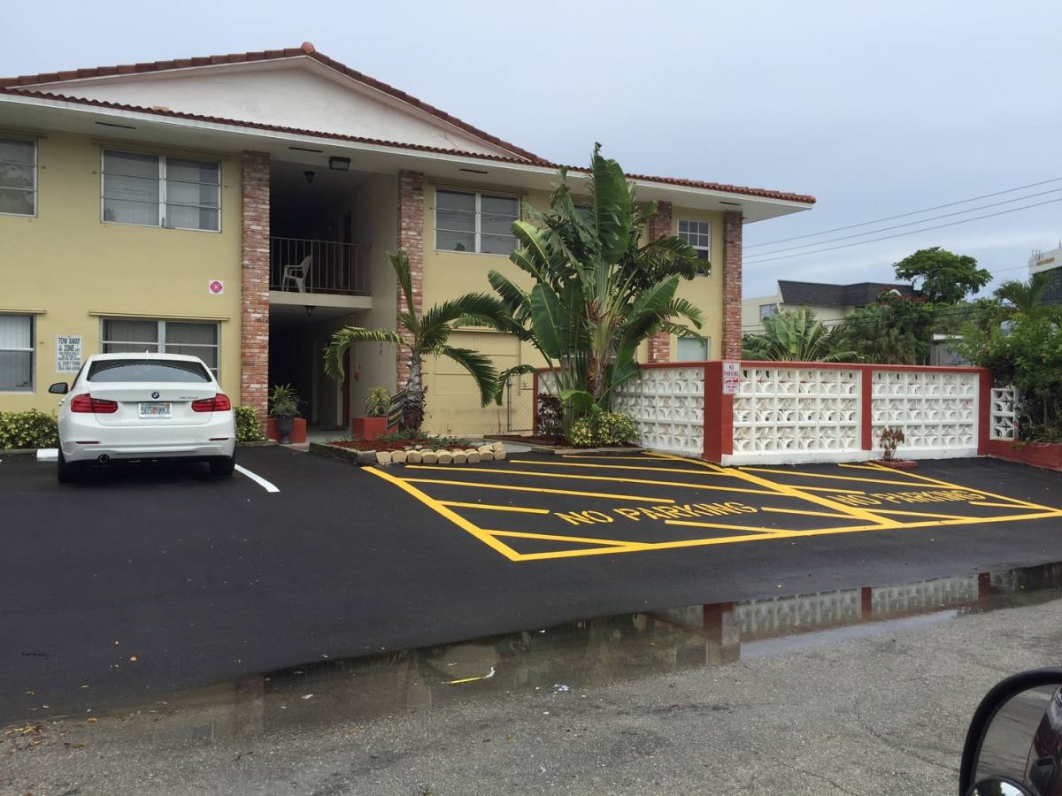 Apartment for rent at 2101 NE 51st St, Fort Lauderdale, FL 33308