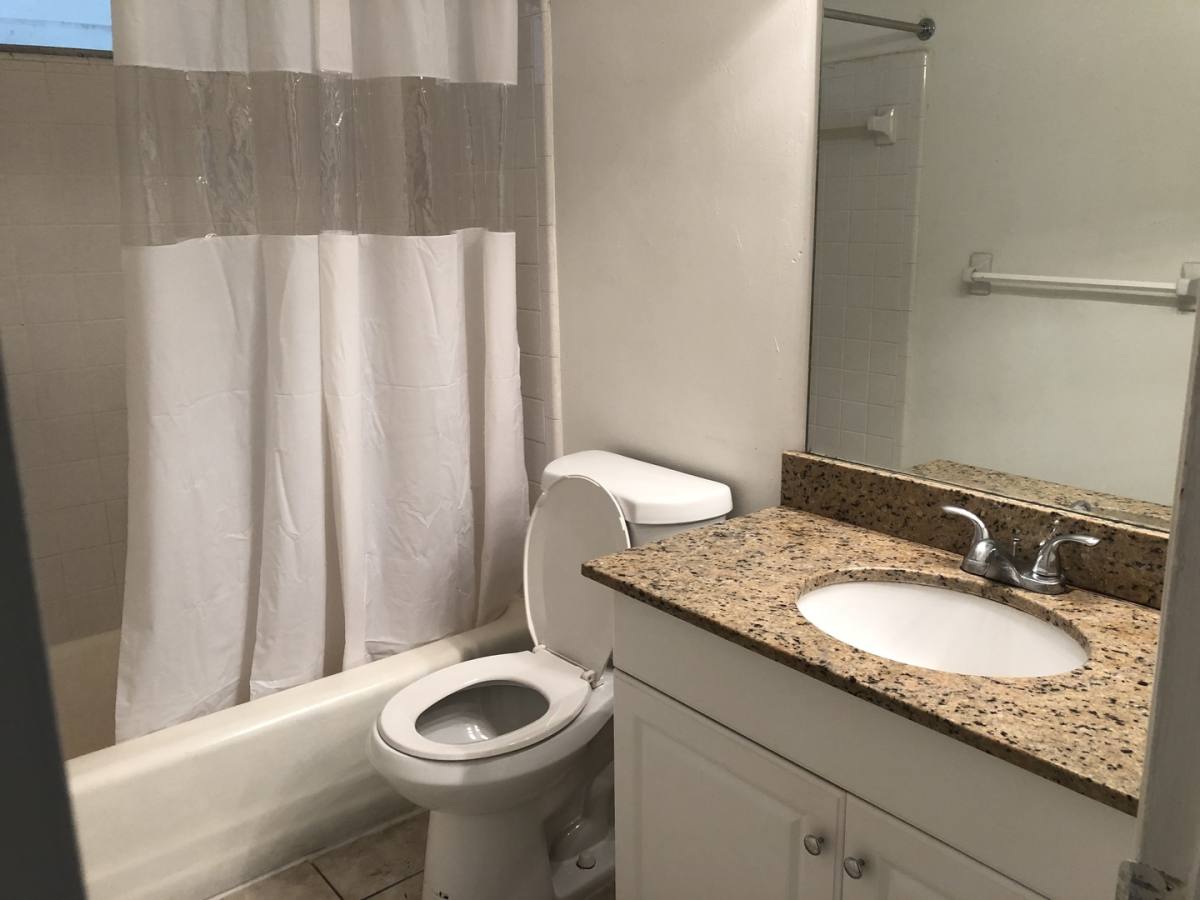 Apartment for rent at 2101 NE 51st St, Fort Lauderdale, FL 33308
