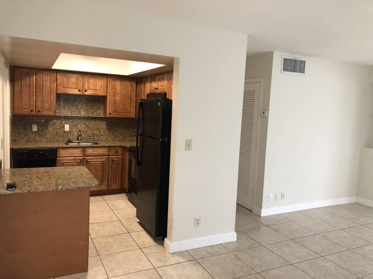 Apartment for rent at 2101 NE 51st St, Fort Lauderdale, FL 33308