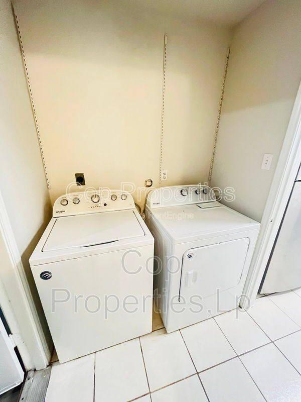 Apartment for rent at 6319 Waddesdon Wood, San Antonio, TX 78233