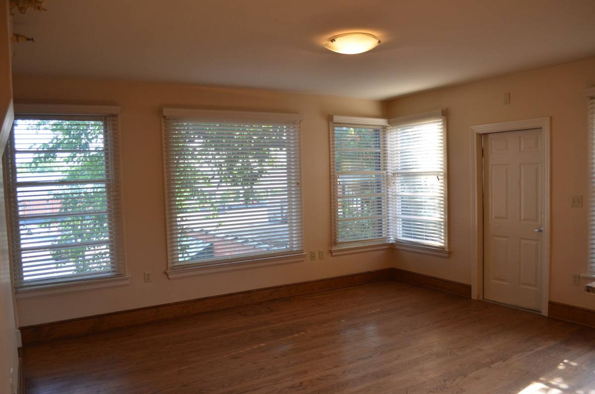 Apartment for rent at 1013 E Walnut, Columbia, MO 65201