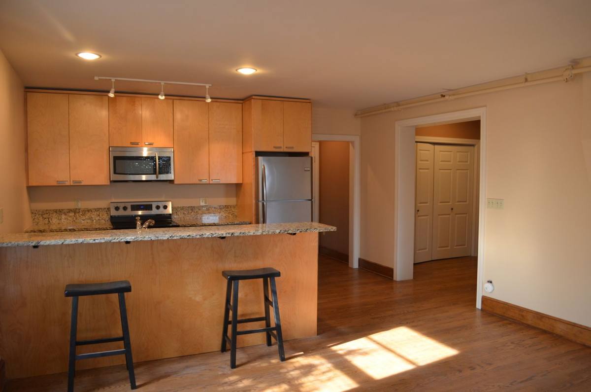 Apartment for rent at 1013 E Walnut, Columbia, MO 65201