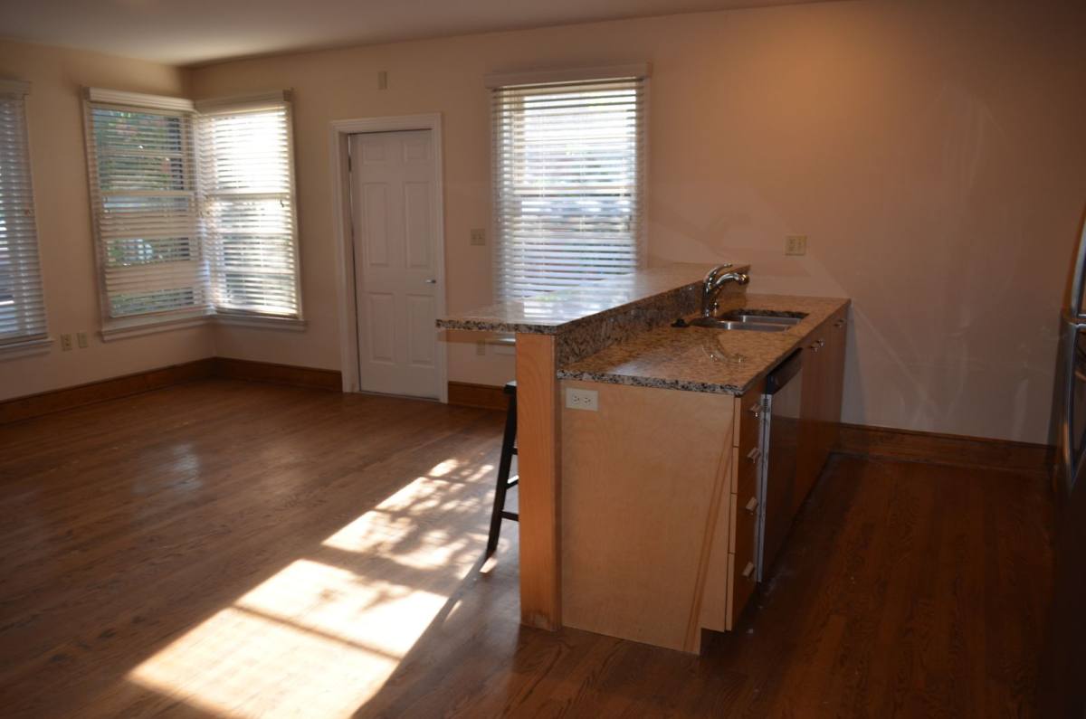 Apartment for rent at 1013 E Walnut, Columbia, MO 65201