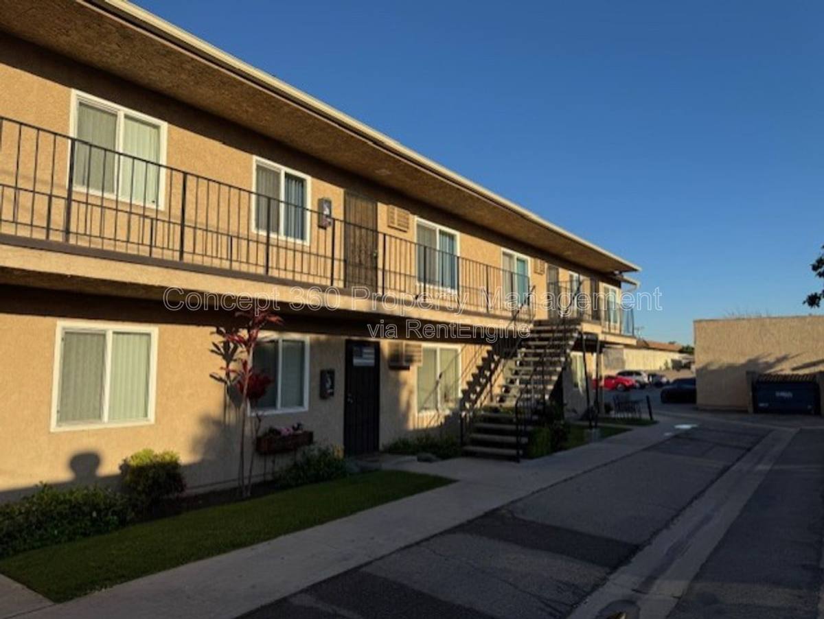 Apartment for rent at 9421 Cedar St #9, Bellflower, CA 90706