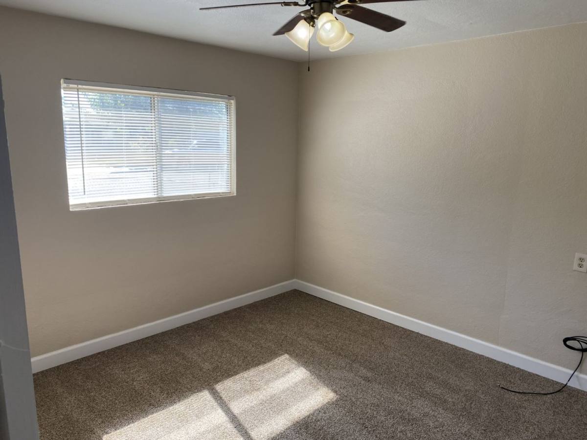 House for rent at 412 Alameda Ave, Chowchilla, CA 93610