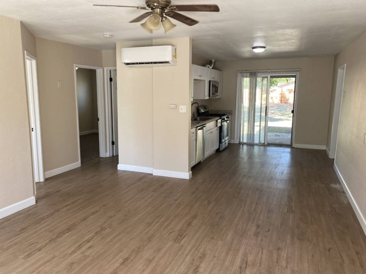 House for rent at 412 Alameda Ave, Chowchilla, CA 93610