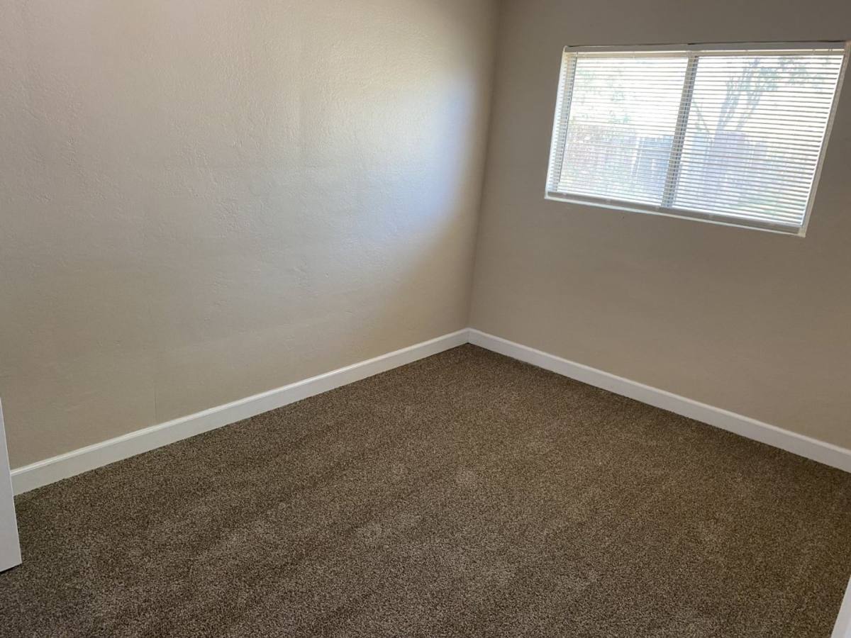House for rent at 412 Alameda Ave, Chowchilla, CA 93610