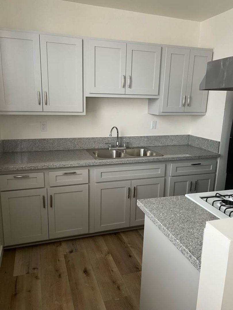 Apartment for rent at 1723 N Wilcox Ave, Los Angeles, CA 90028