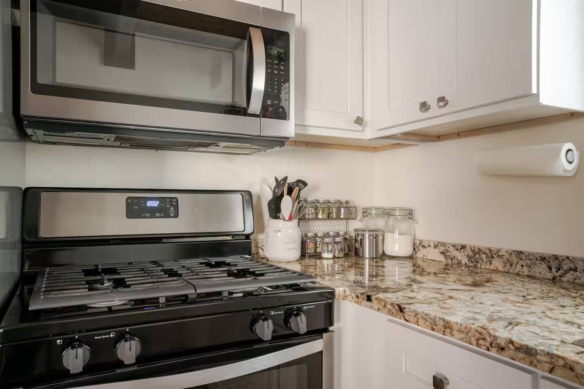 House for rent at 336 Spruce Lane, Sugarloaf, CA 92386