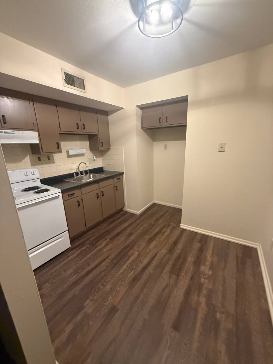 Apartment for rent at 5401 Eichelberger 2D #2D, Saint Louis, MO 63109