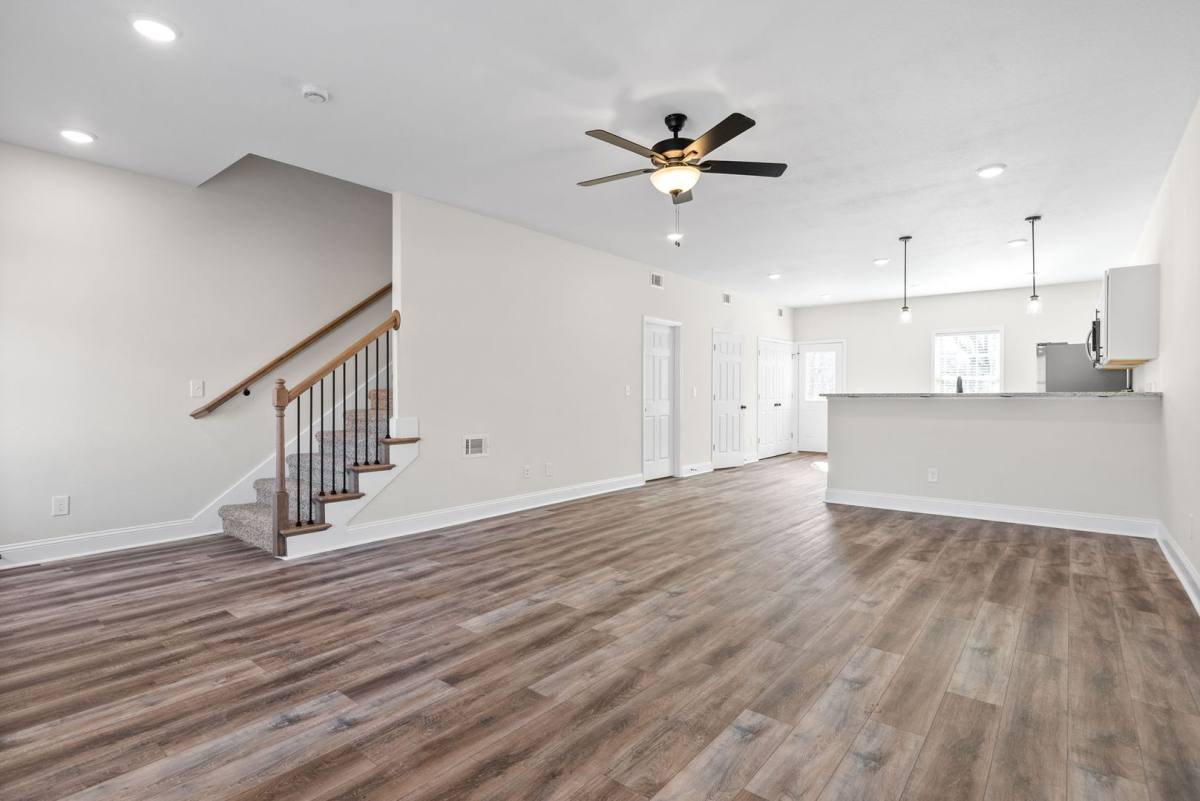 Apartment for rent at 500 Peachers Mill Rd, Clarksville, TN 37042