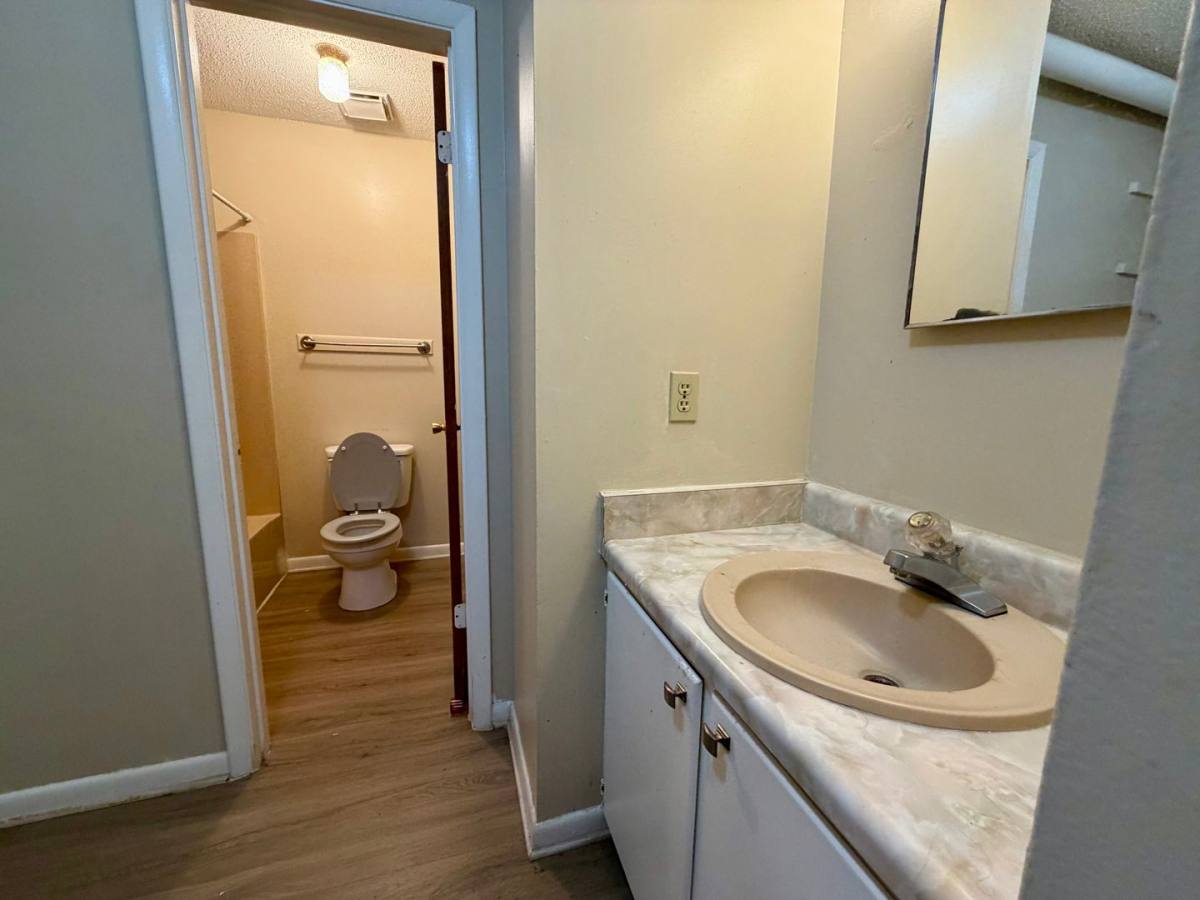 Apartment for rent at 1301 Frankford Ave, Panama City, FL 32401