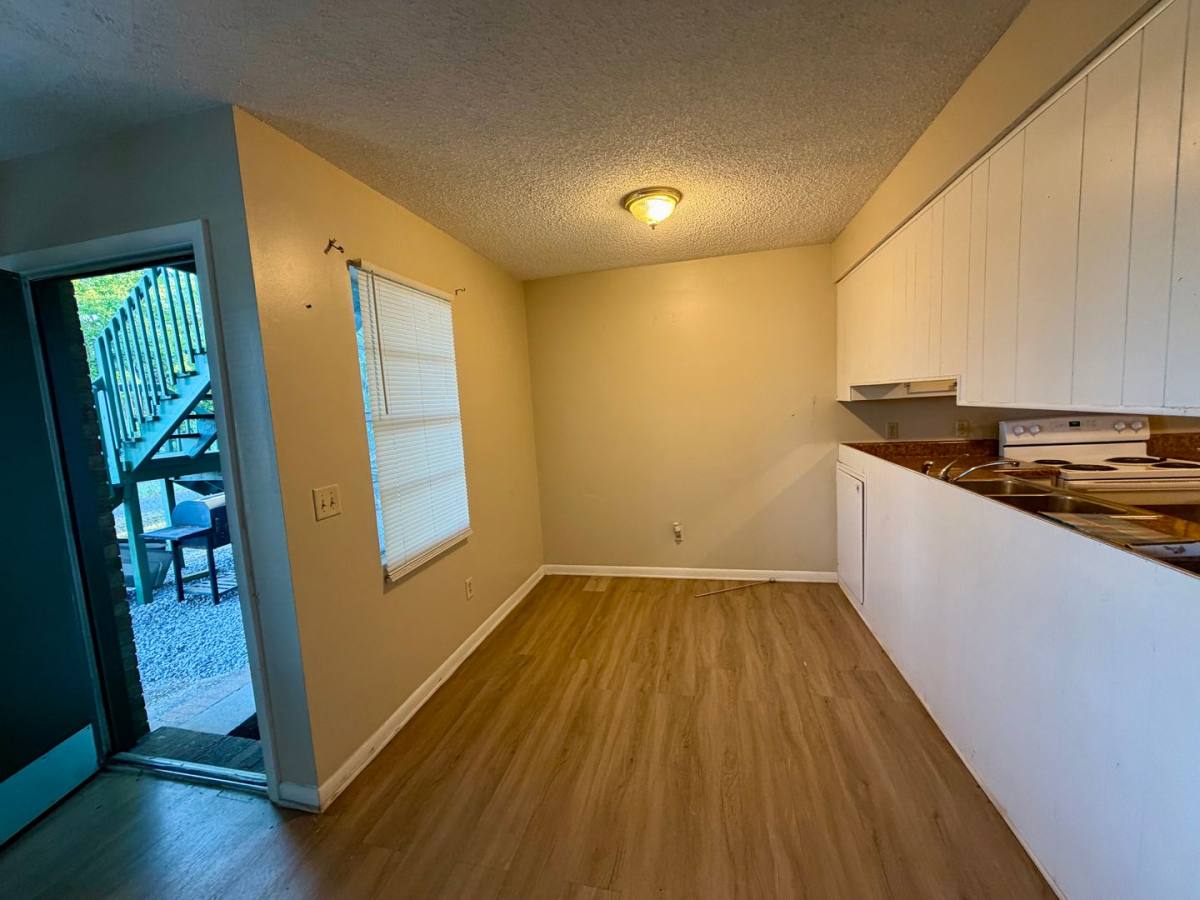 Apartment for rent at 1301 Frankford Ave, Panama City, FL 32401
