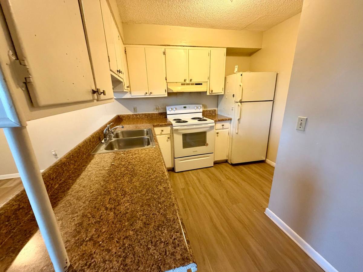 Apartment for rent at 1301 Frankford Ave, Panama City, FL 32401