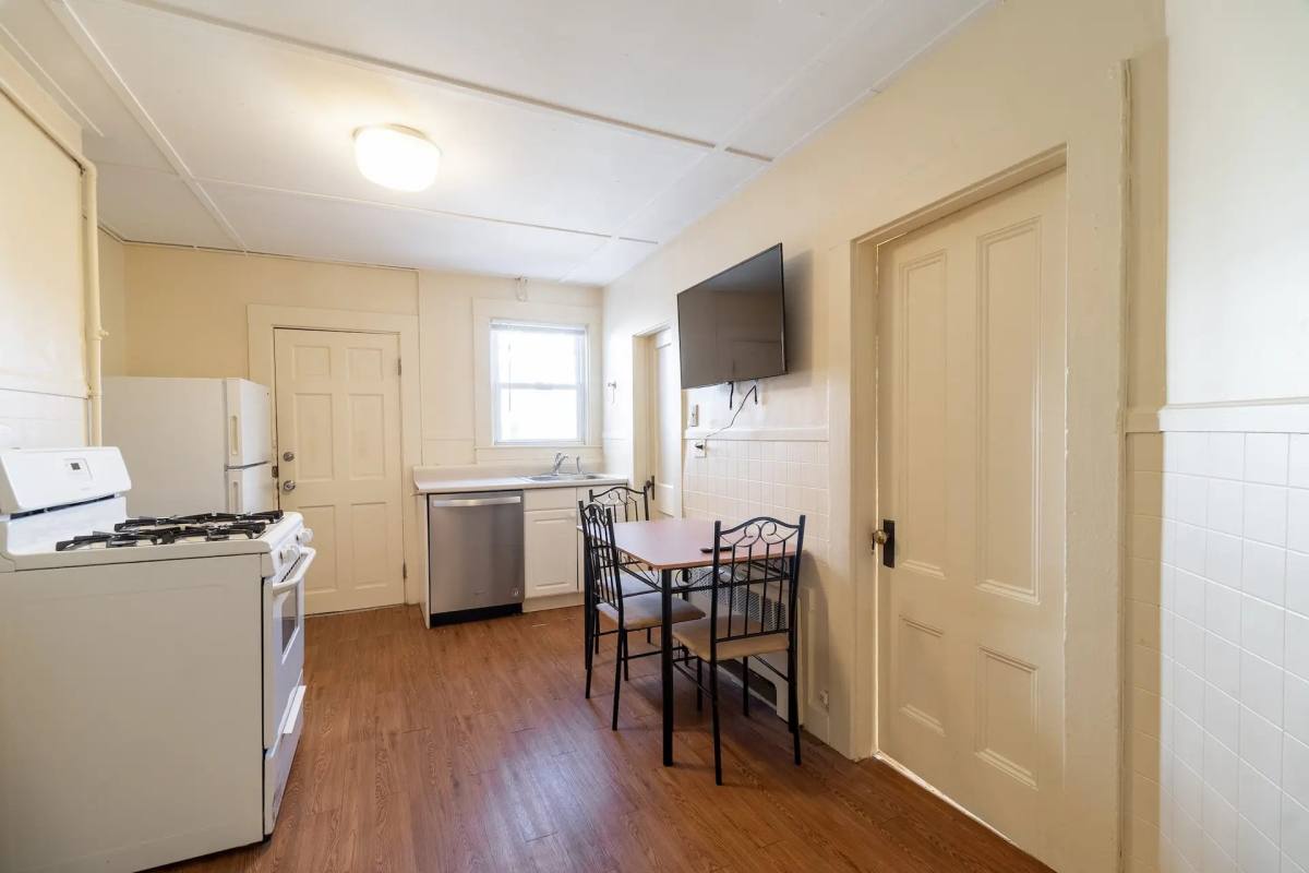 Apartment for rent at 2 Sherman St #2A-3, Weston, MA 02493