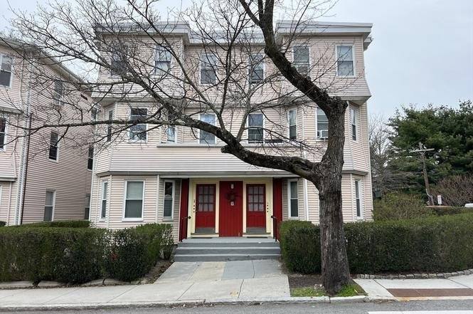 Apartment for rent at 2 Sherman St #2A-3, Weston, MA 02493