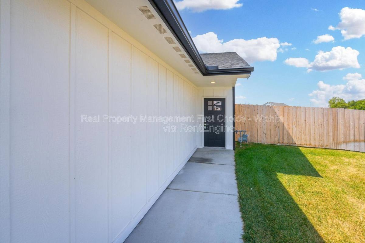 Apartment for rent at 3426 W Angel St, Wichita, KS 67217
