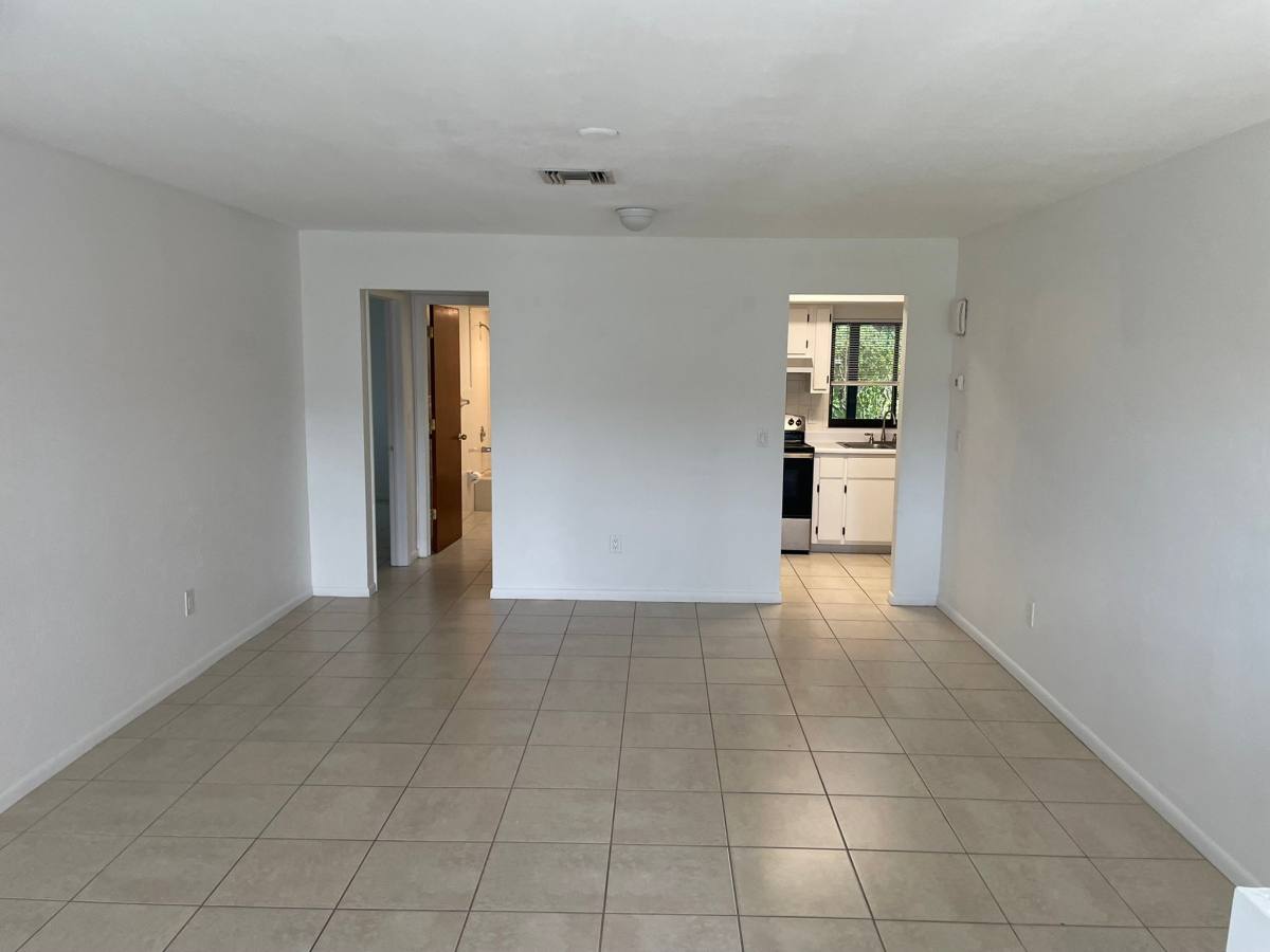 Apartment for rent at 10022 8th St N, Naples, FL 34108