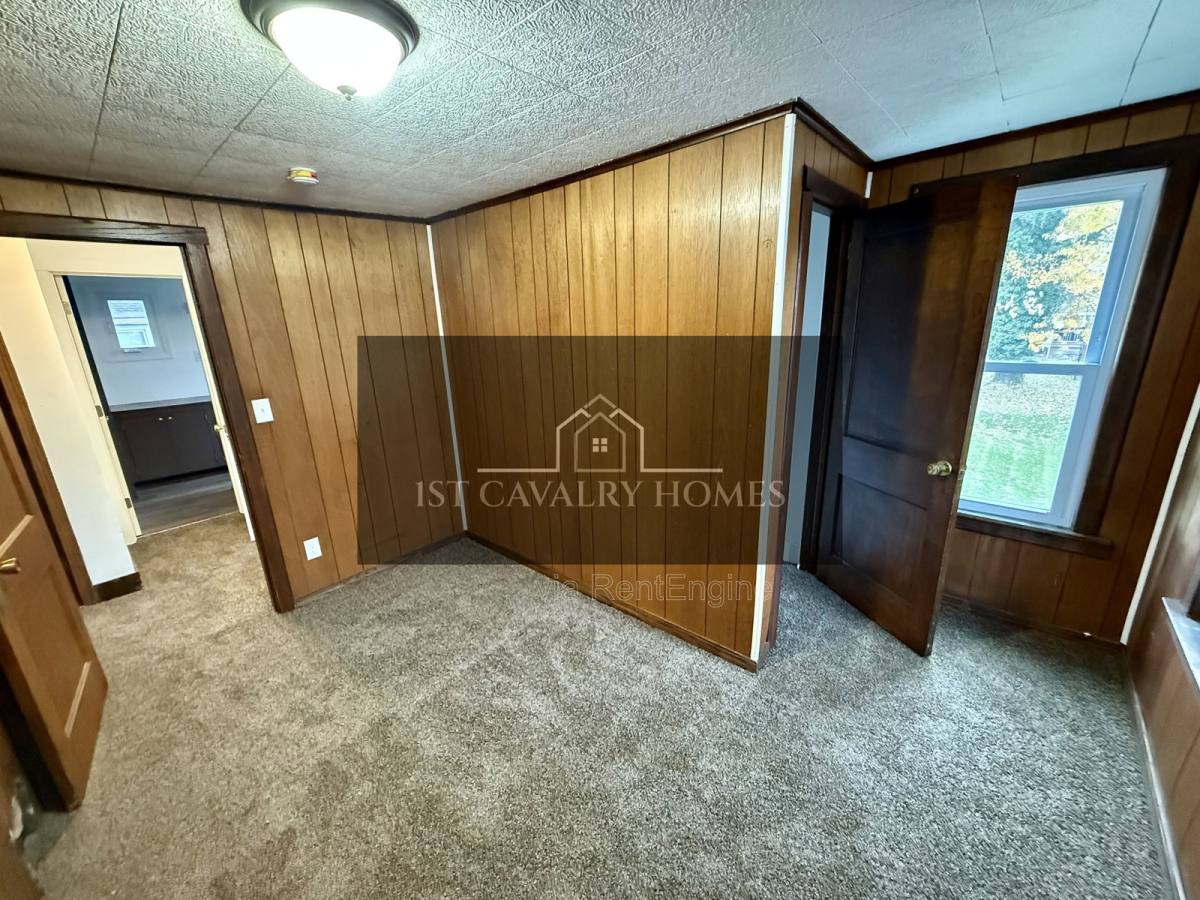 House for rent at 846 Lee Dr, Akron, OH 44305