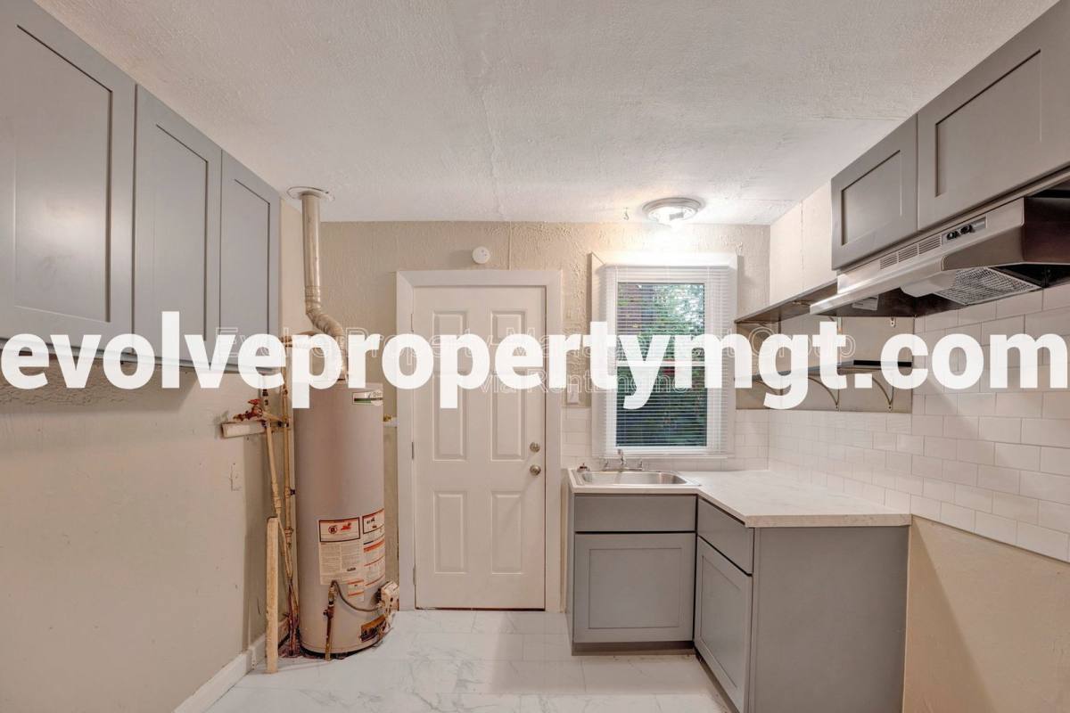 Apartment for rent at 4089 Tutwiler Ave, Memphis, TN 38122