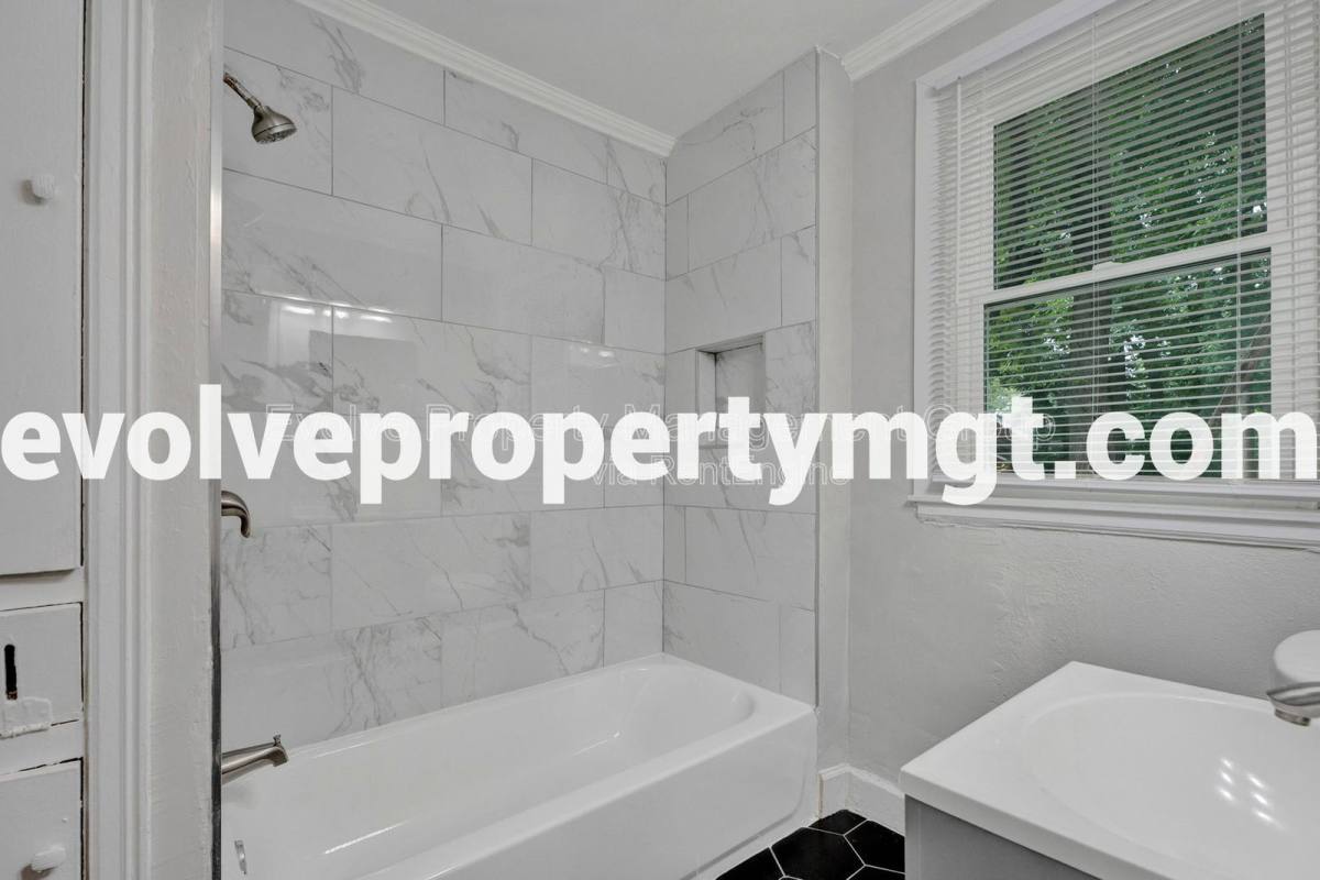 Apartment for rent at 4089 Tutwiler Ave, Memphis, TN 38122