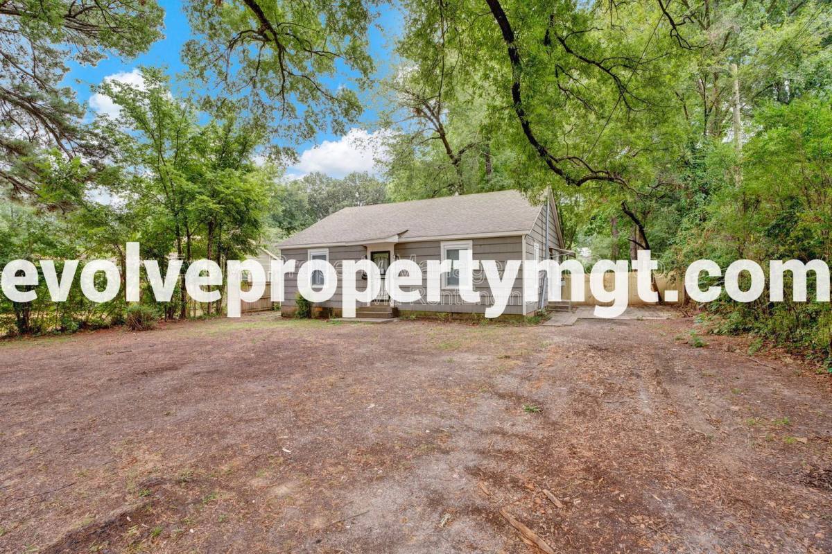 Apartment for rent at 4089 Tutwiler Ave, Memphis, TN 38122