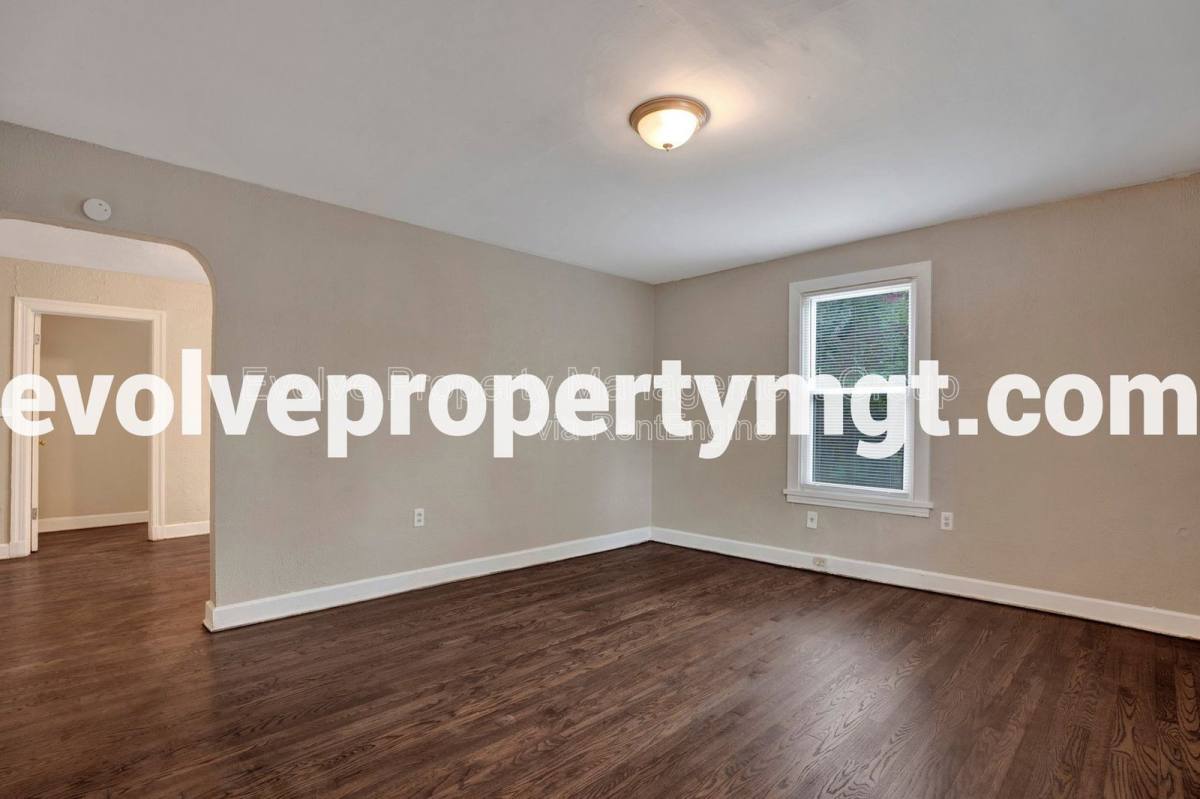 Apartment for rent at 4089 Tutwiler Ave, Memphis, TN 38122