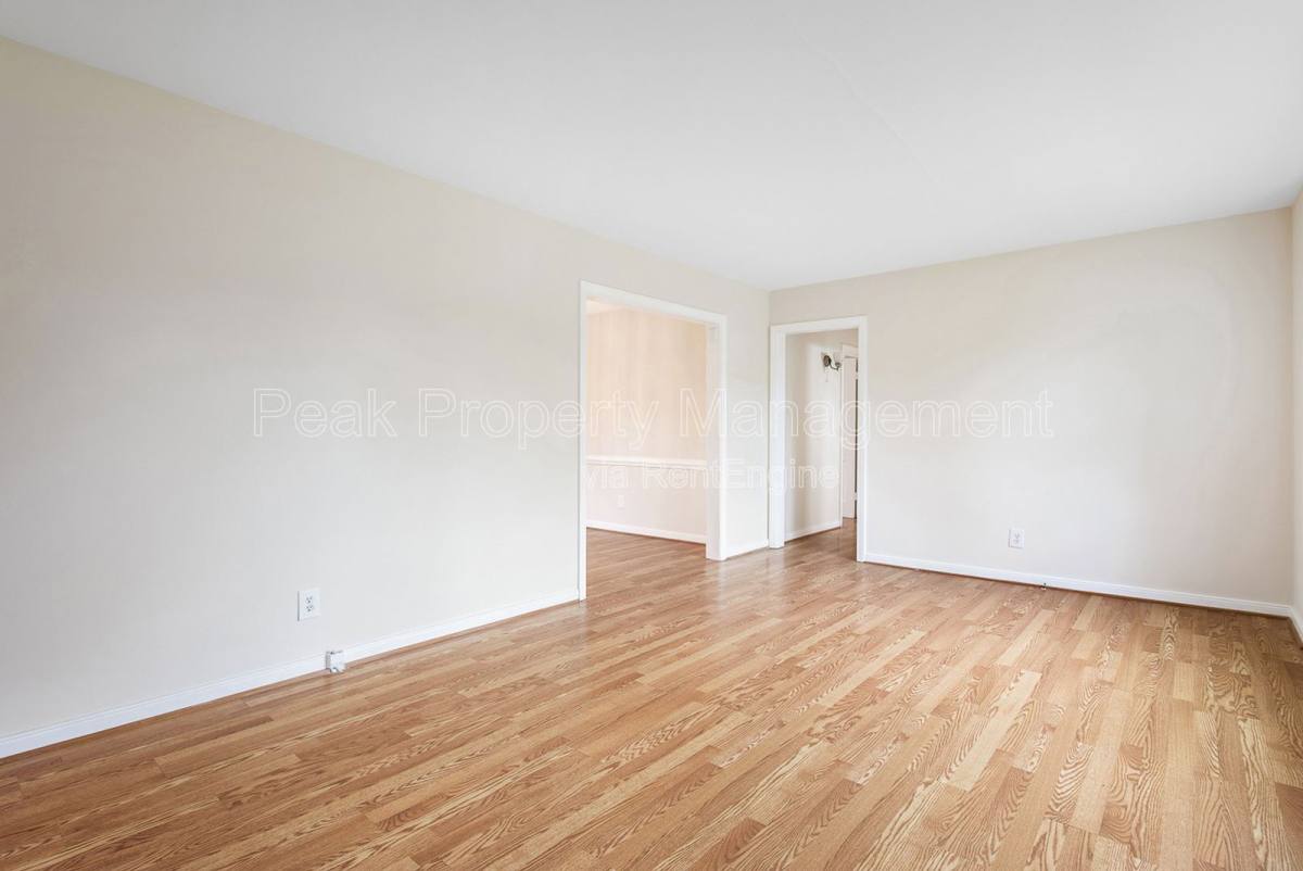 House for rent at 8514 Wetherly Dr, Henrico, VA 23229