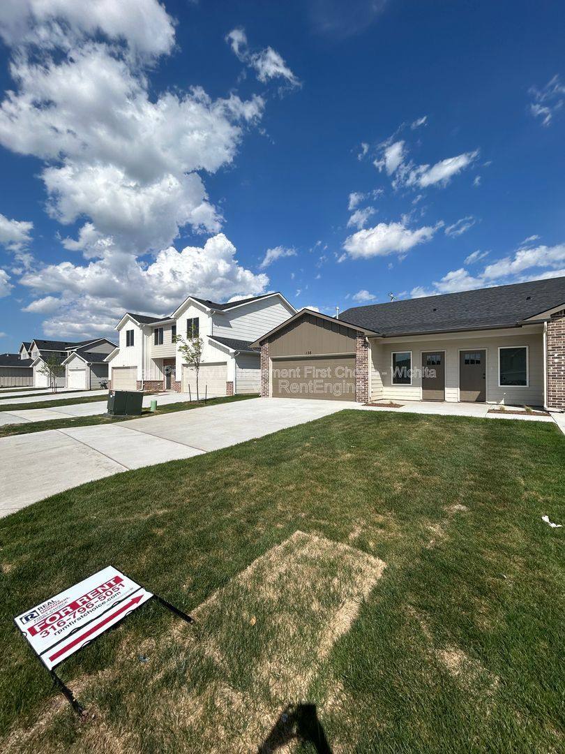 Apartment for rent at 138 N Gowen St, Goddard, KS 67052