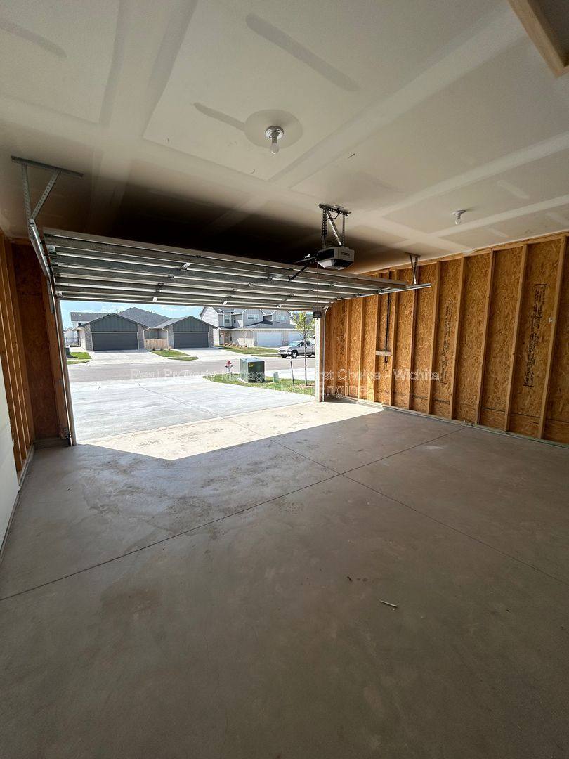Apartment for rent at 136 N Gowen St, Goddard, KS 67052