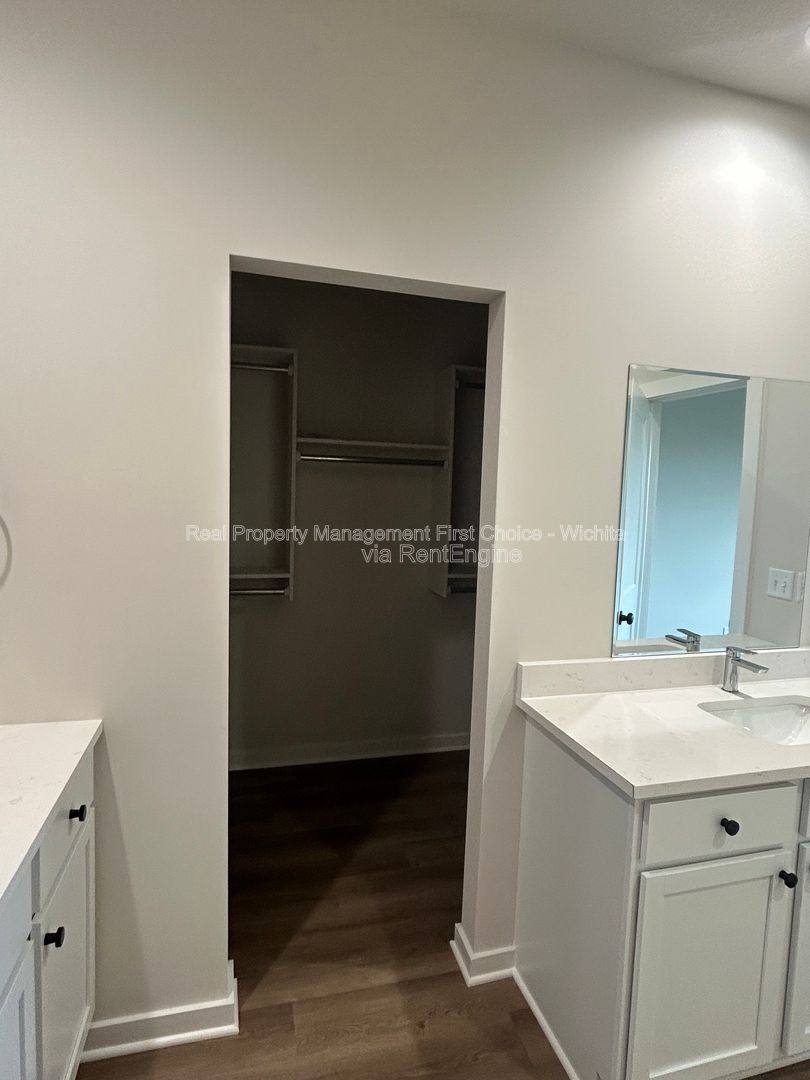 Apartment for rent at 136 N Gowen St, Goddard, KS 67052