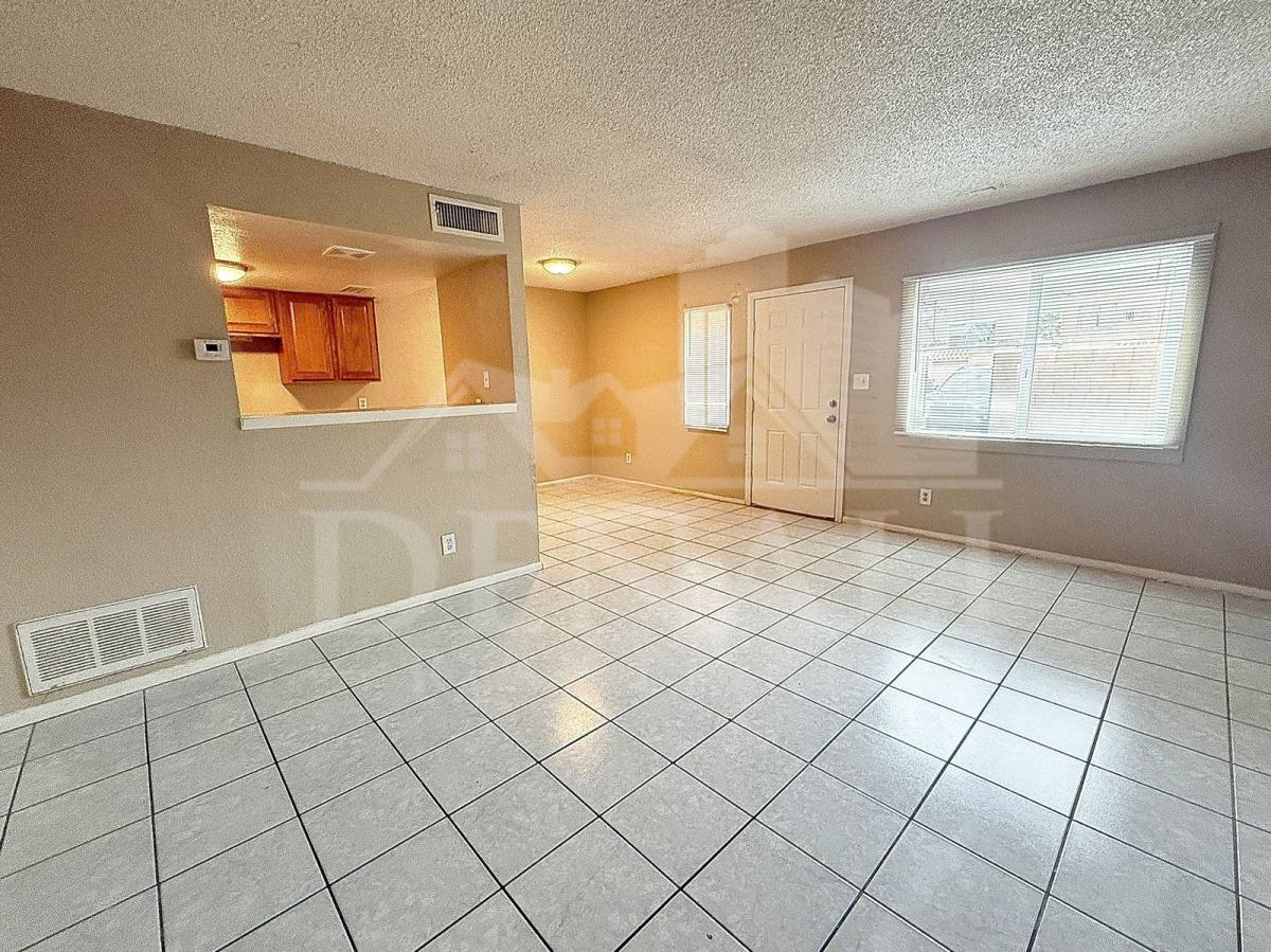 Townhouse for rent at 4514 E Riverside St, Phoenix, AZ 85040