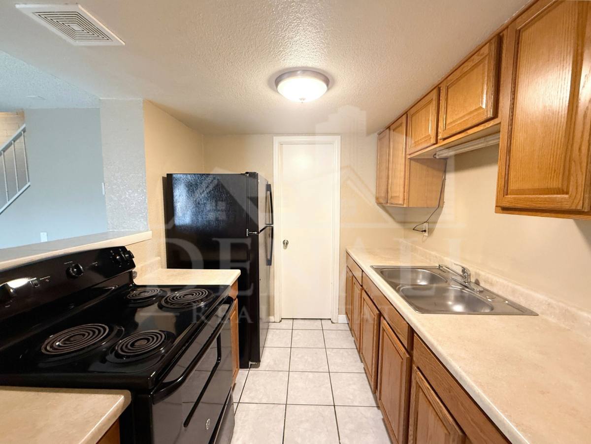 Townhouse for rent at 4514 E Riverside St, Phoenix, AZ 85040