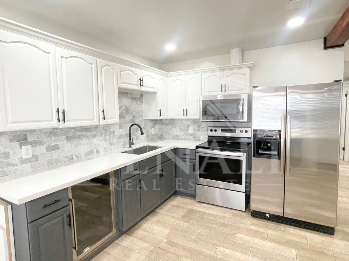 Townhouse for rent at 423 S Terry Lane, Tempe, AZ 85281