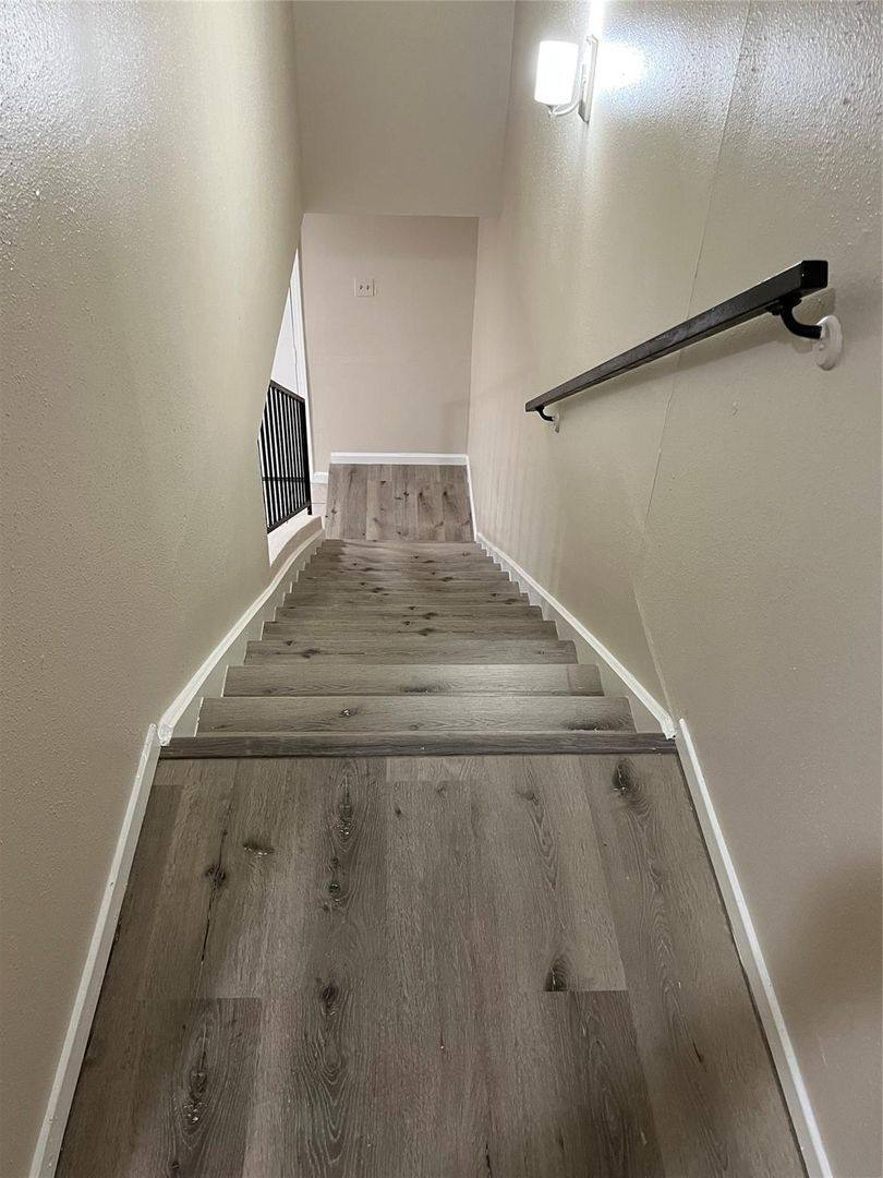 Townhouse for rent at 2130 Greenbriar Colony Dr, Houston, TX 77032