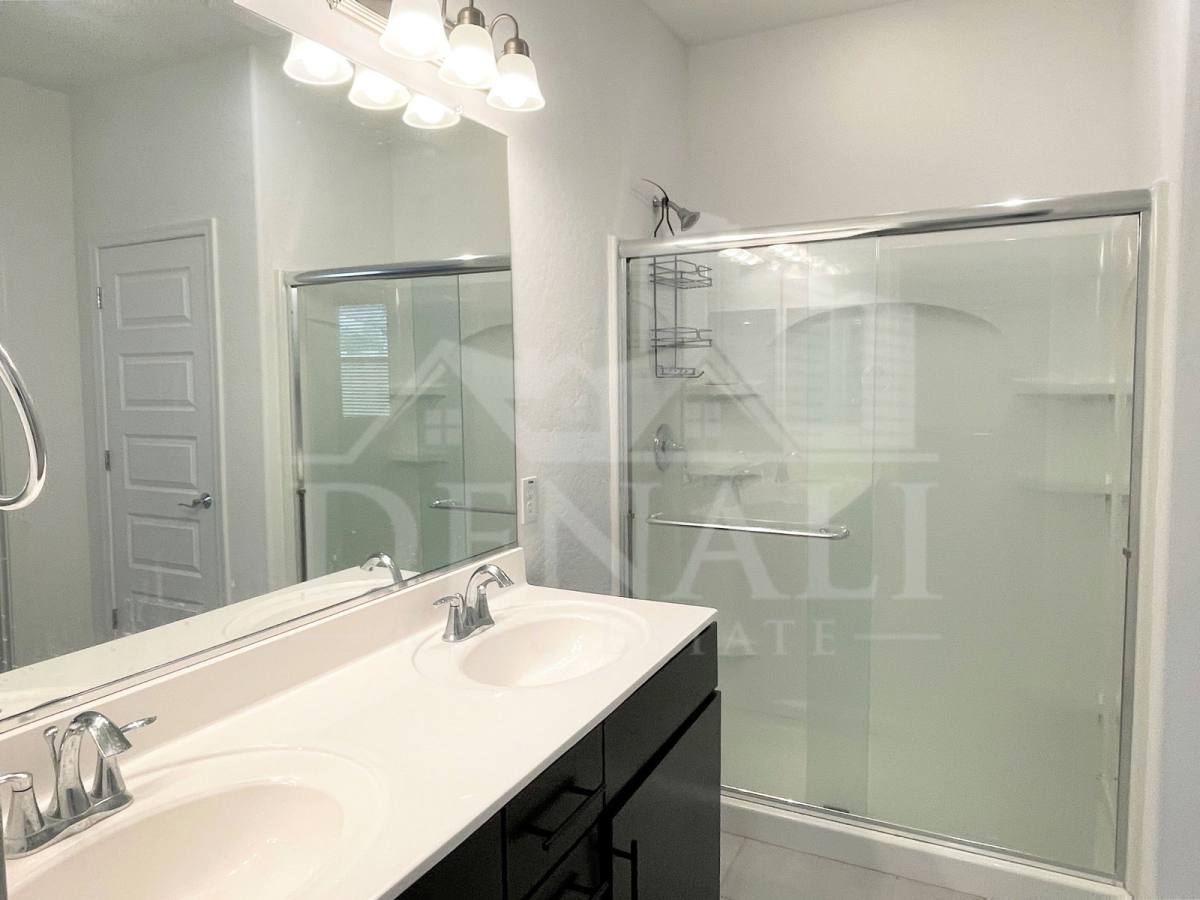 House for rent at 7954 W Medlock Dr, Glendale, AZ 85303