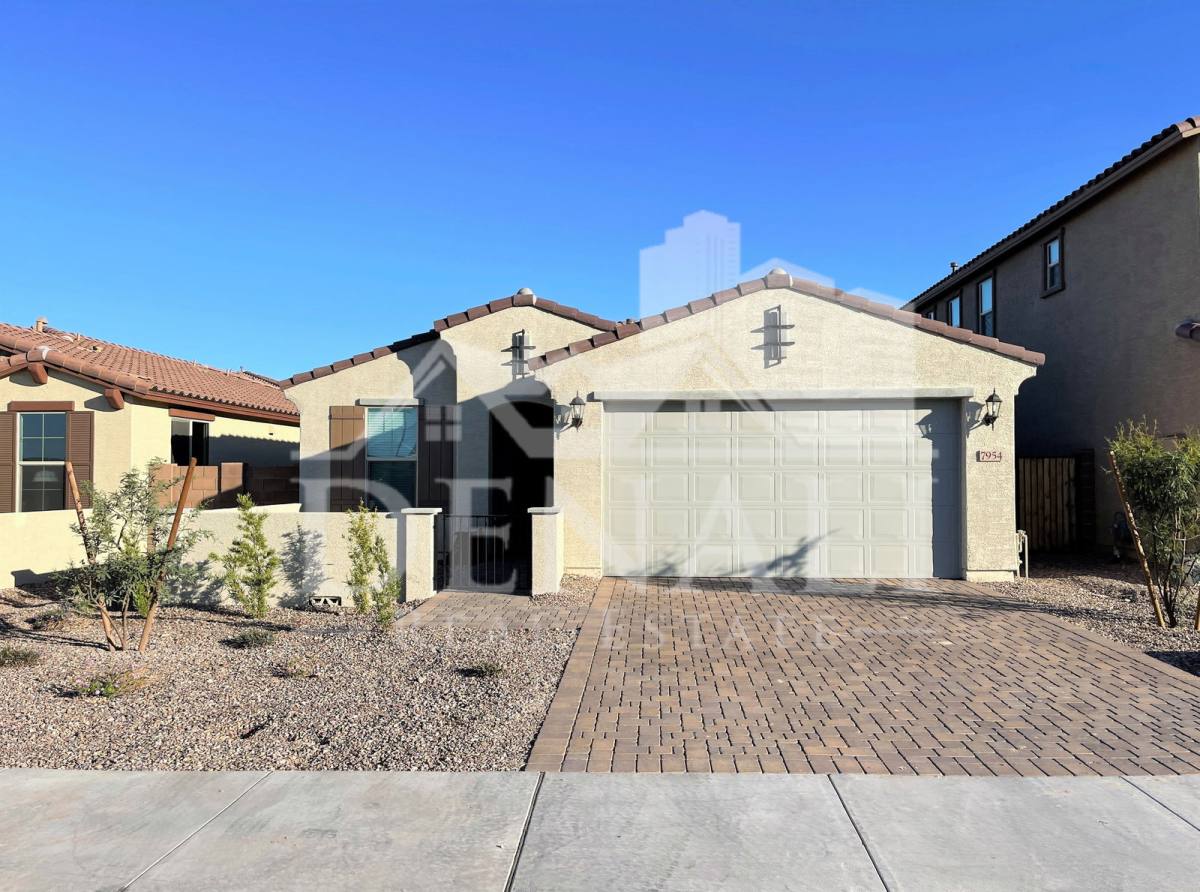 House for rent at 7954 W Medlock Dr, Glendale, AZ 85303