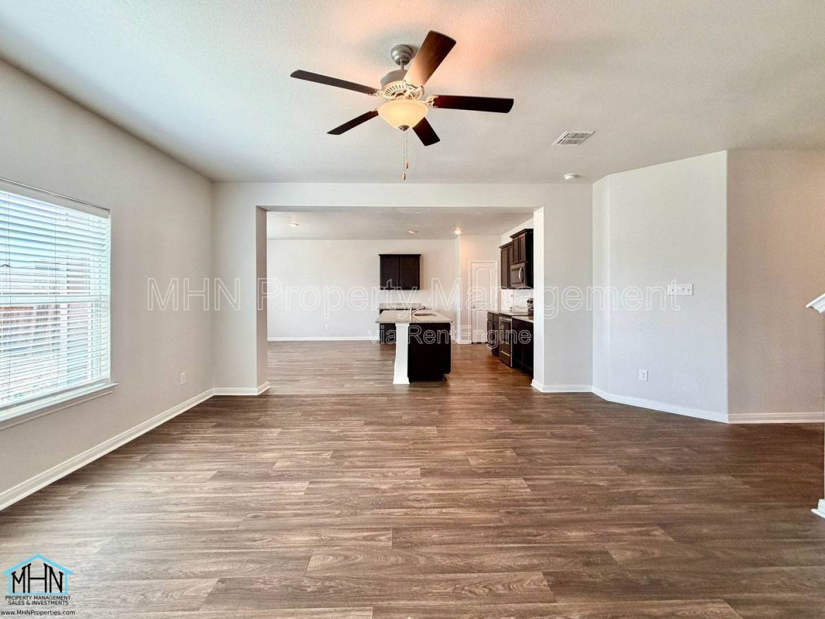 House for rent at 10950 Chippewa Trace, Converse, TX 78109