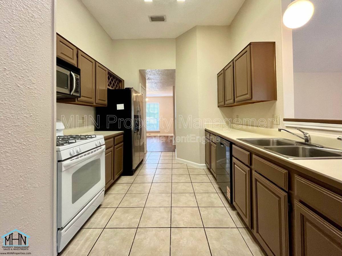 House for rent at 1627 Firwick Dr, San Antonio, TX 78253