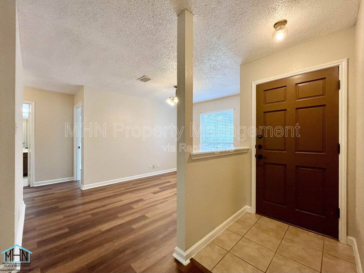 House for rent at 1627 Firwick Dr, San Antonio, TX 78253
