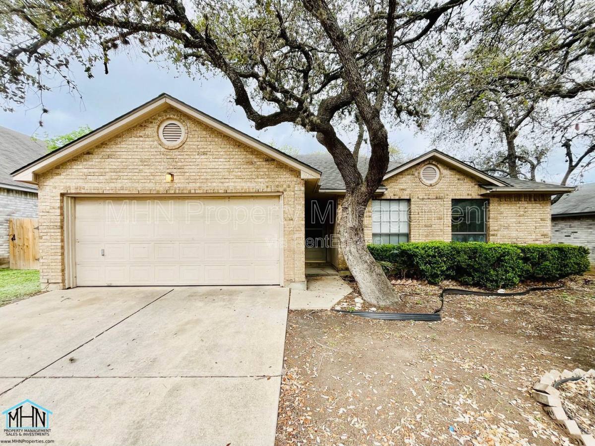 House for rent at 1627 Firwick Dr, San Antonio, TX 78253