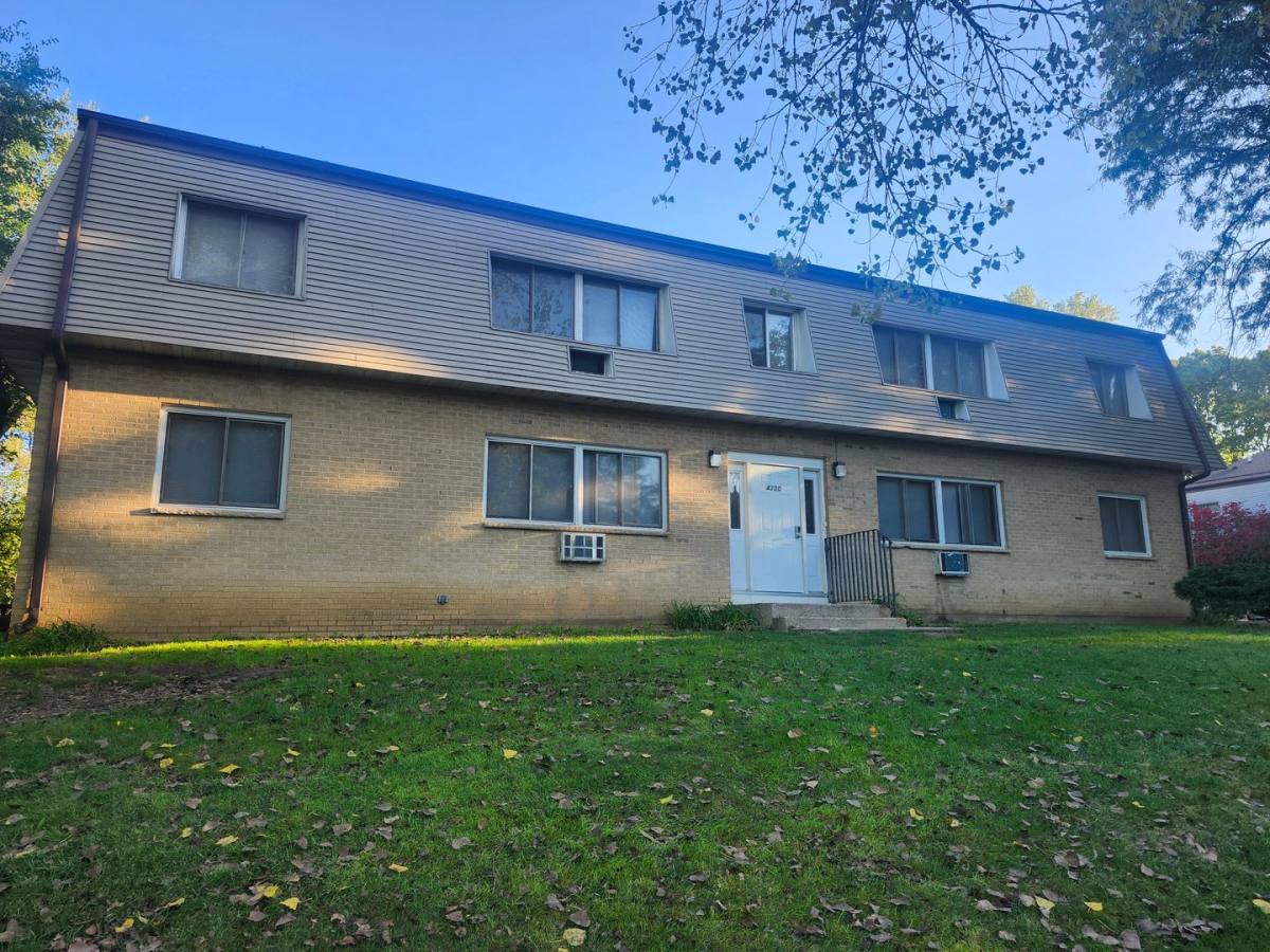 Apartment for rent at 4330 Nakoosa Trail, Madison, WI 53714